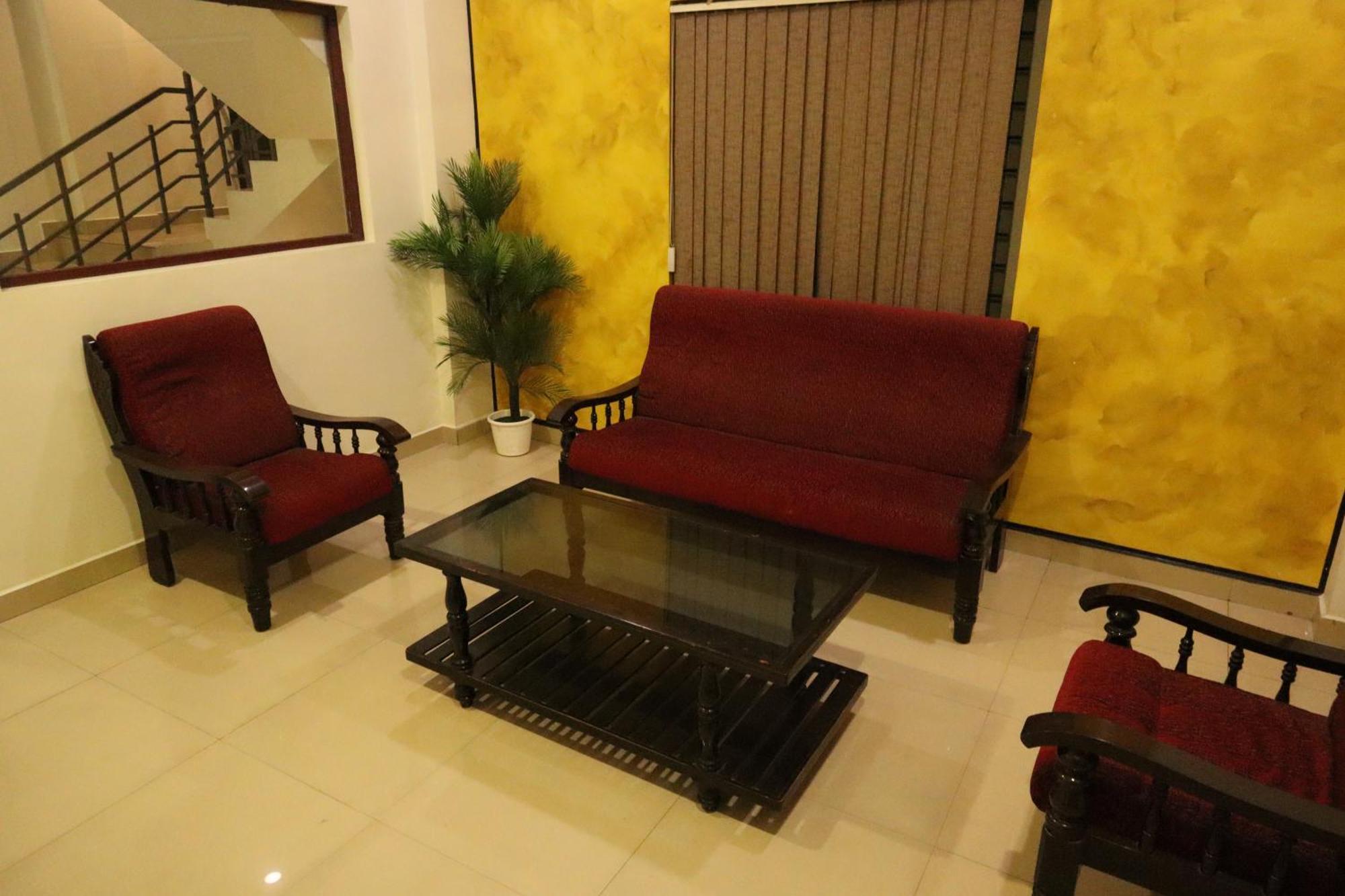 Shanthi Residency Pathanāmthitta Exterior foto